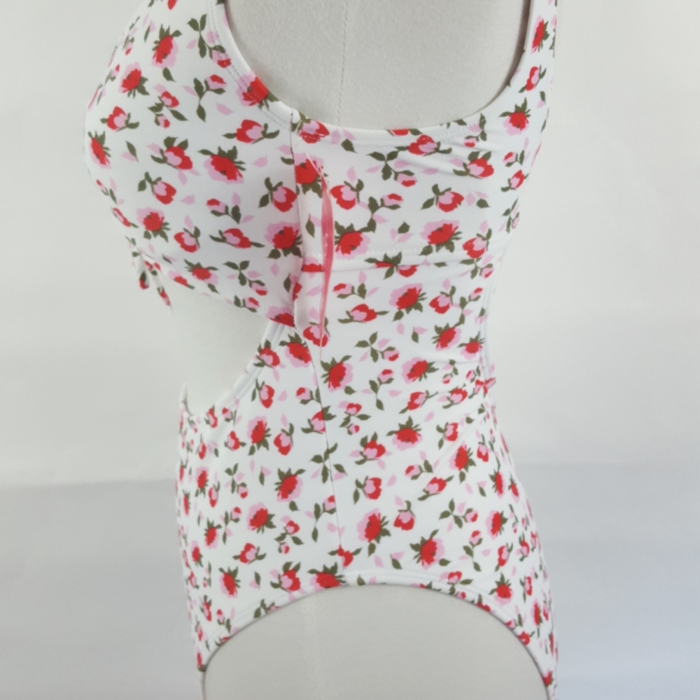 Junior Cinch Front Cut Out One Piece Swimsuit - Picture 9 of 14